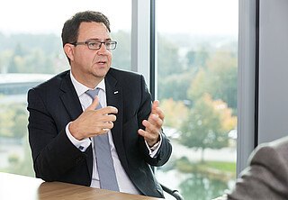 Interview with Stefan Hohm, Chief Development Officer at Dachser. [Copyright: DACHSER SE]